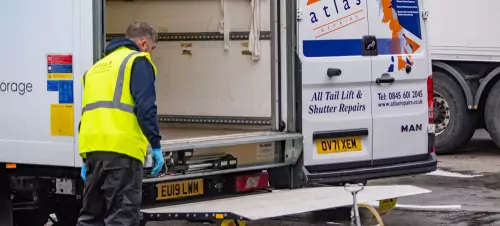 Atlas Repairs provides fully comprehensive service facilities from its workshops in West Thurrock